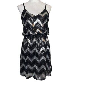 Bailey Blue Women's Double Take Sequin Chevron Herringbone Black Silver Medium